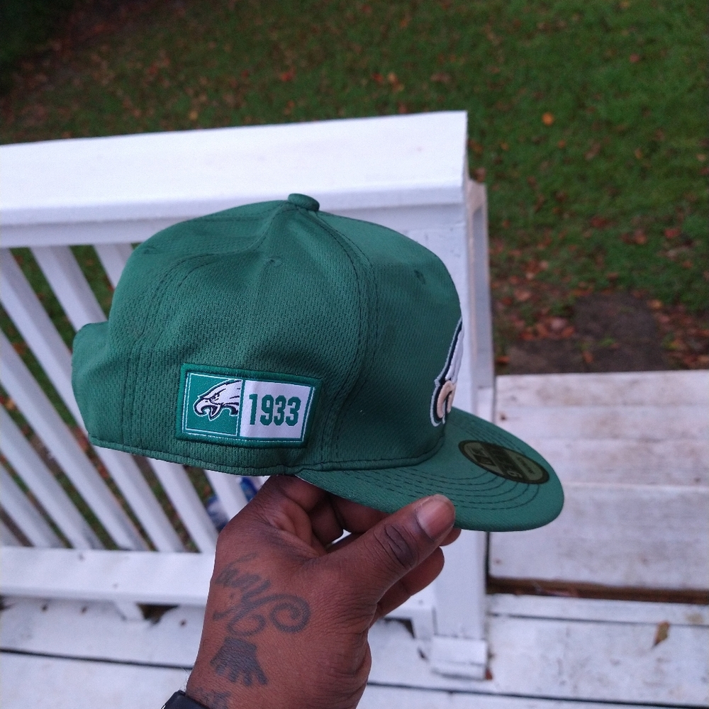 Snapback - Picture 3 of 3